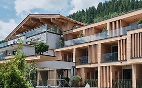 Hotel Garni Pinzgau, Bernd Hüttl